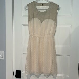 Needle & Thread Round Neck Sleeveless Elastic Waist Dress in Sz Medium